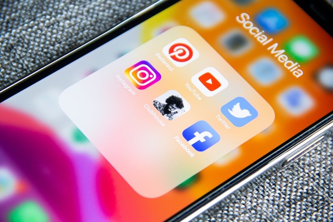 social media e gerenciamento de redes sociais é um serviço da noctis